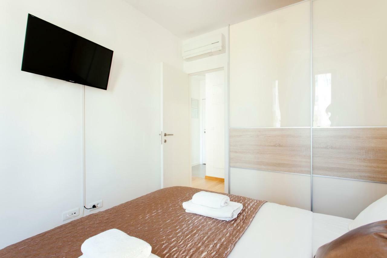 New Luxury Apartment Nives On Seaside Split Exterior foto