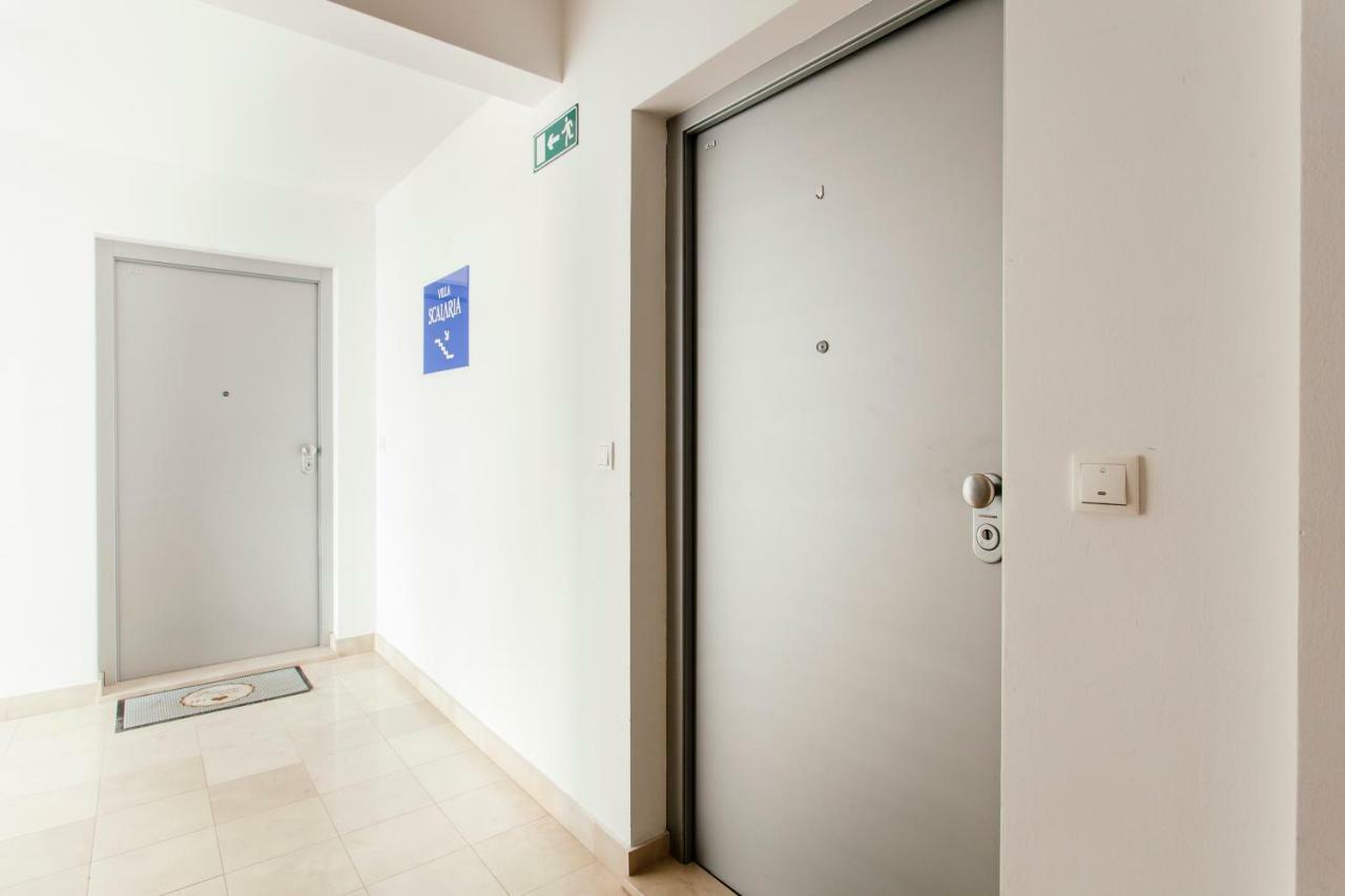 New Luxury Apartment Nives On Seaside Split Exterior foto
